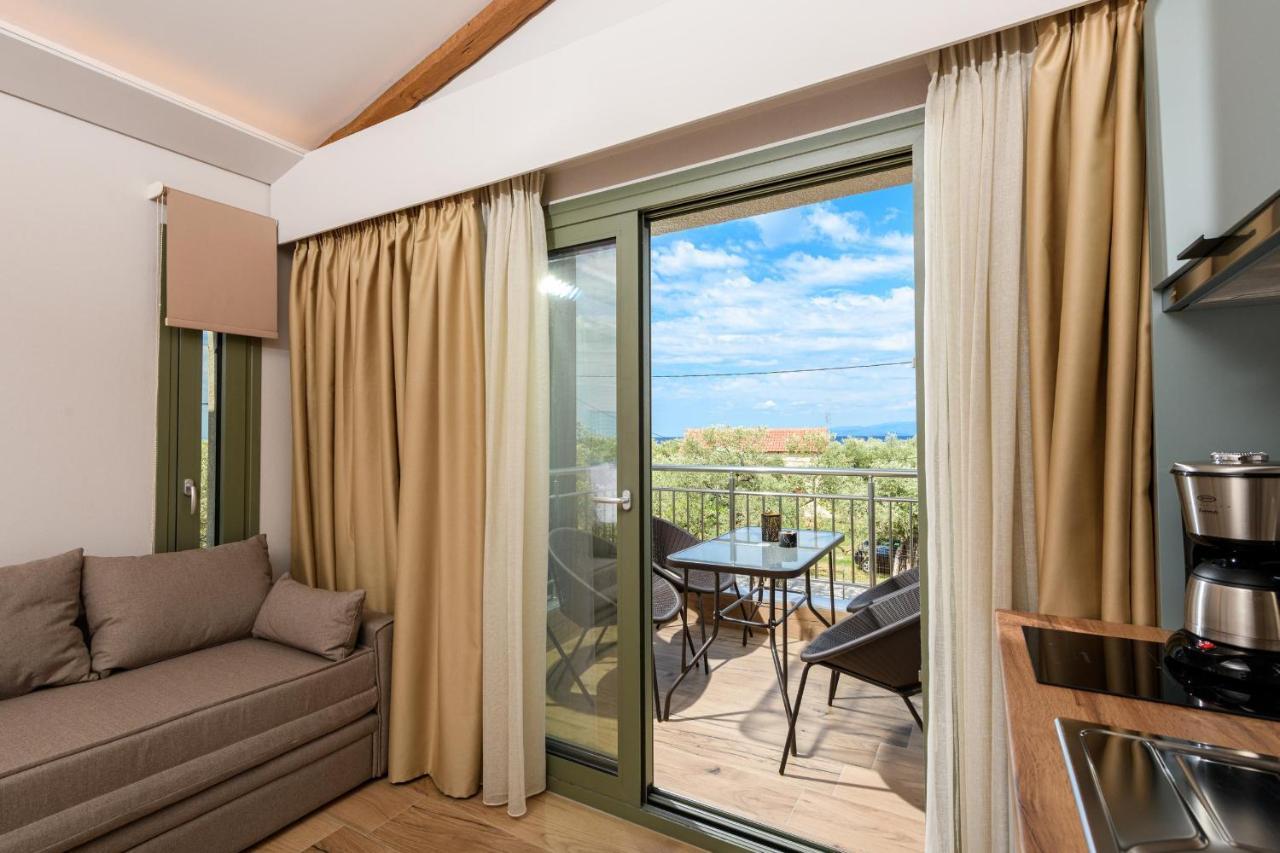 The Olive Land Hotel Ormos Prinou  ภายนอก รูปภาพ