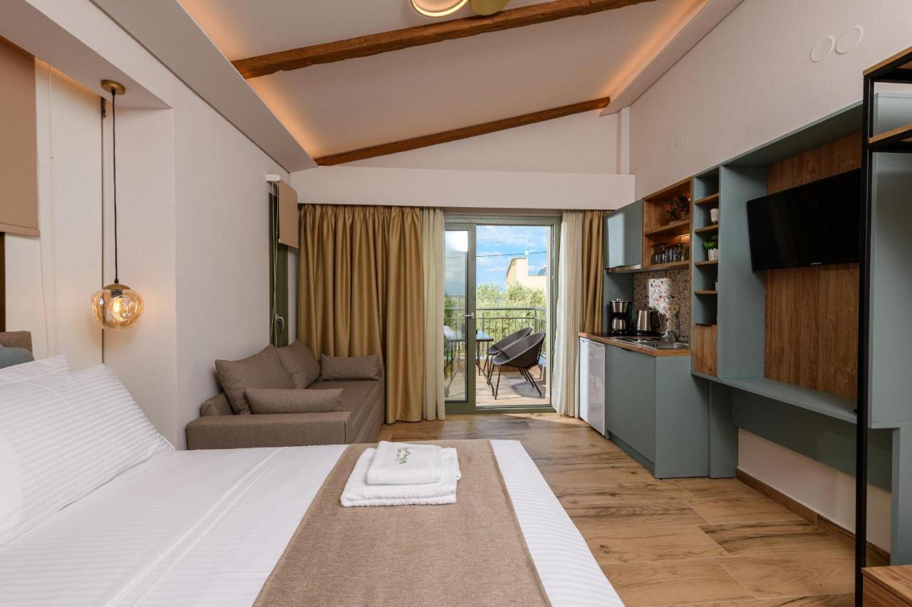 The Olive Land Hotel Ormos Prinou  ภายนอก รูปภาพ